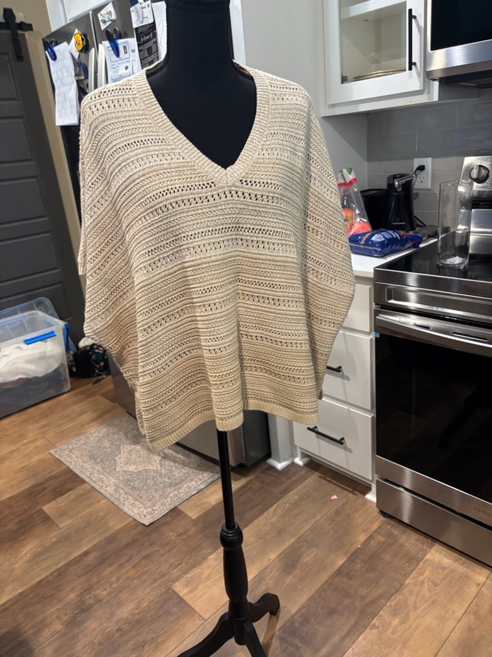 Chico's Cream Crochet V-Neck Sweater Top